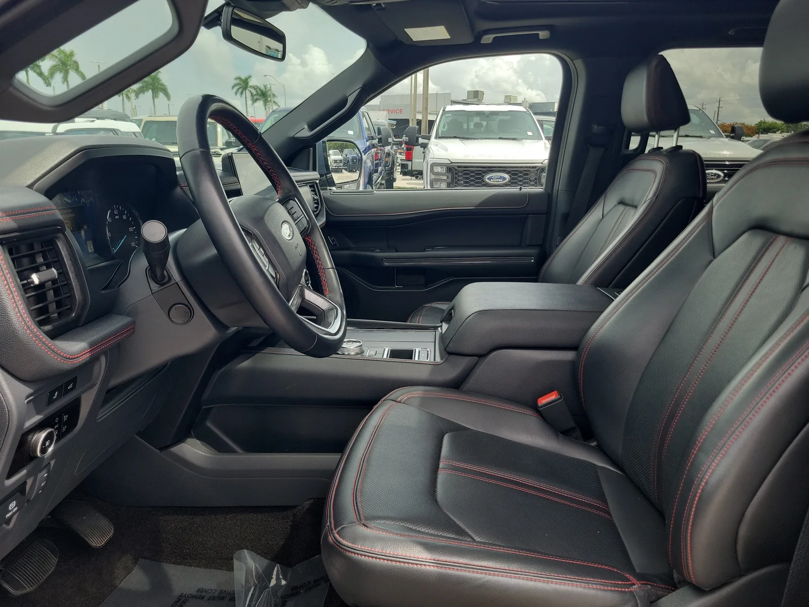 2023 Ford Expedition Limited photo 12