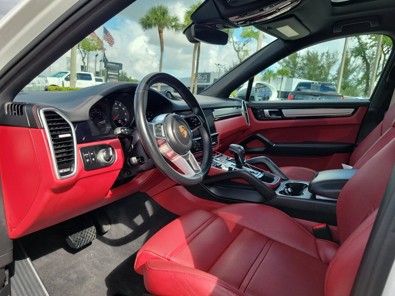 2023 Porsche Cayenne NA photo 13