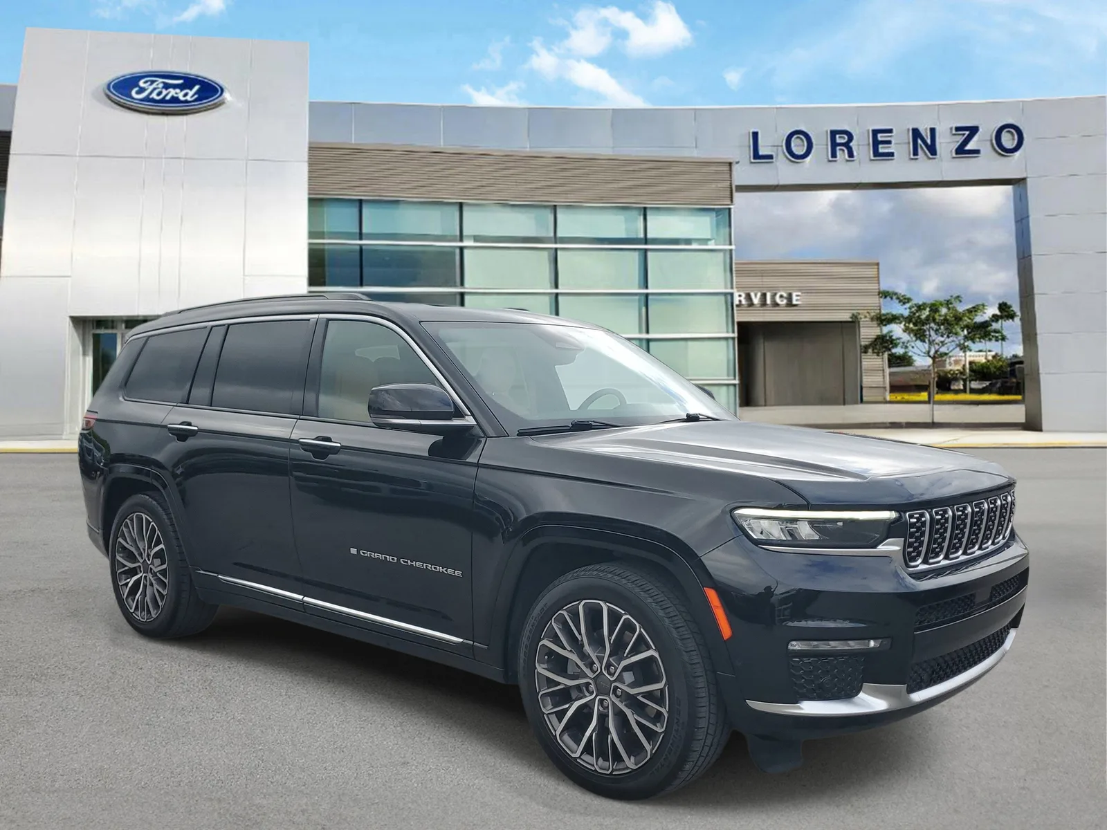 2024 Jeep Grand Cherokee L Summit Reserve 4WD photo 3