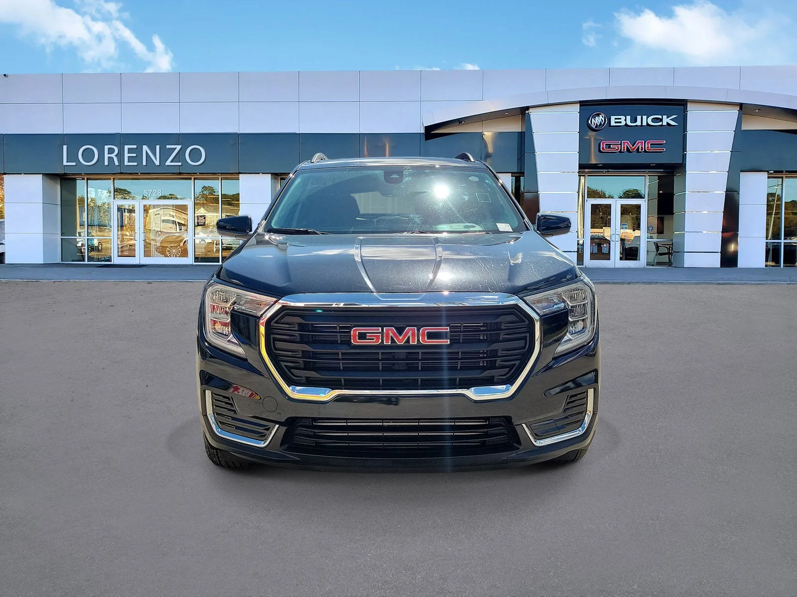 2022 GMC Terrain SLE photo 2
