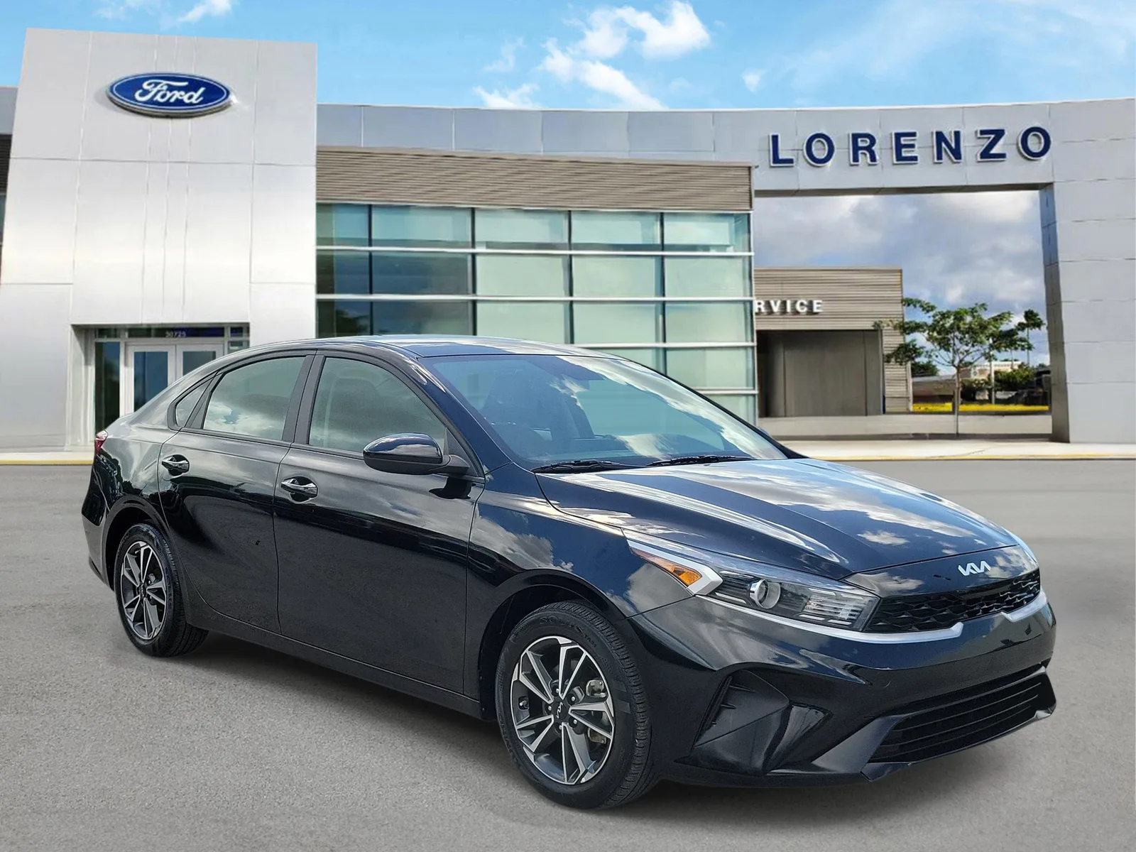 2023 Kia Forte LXS photo 3
