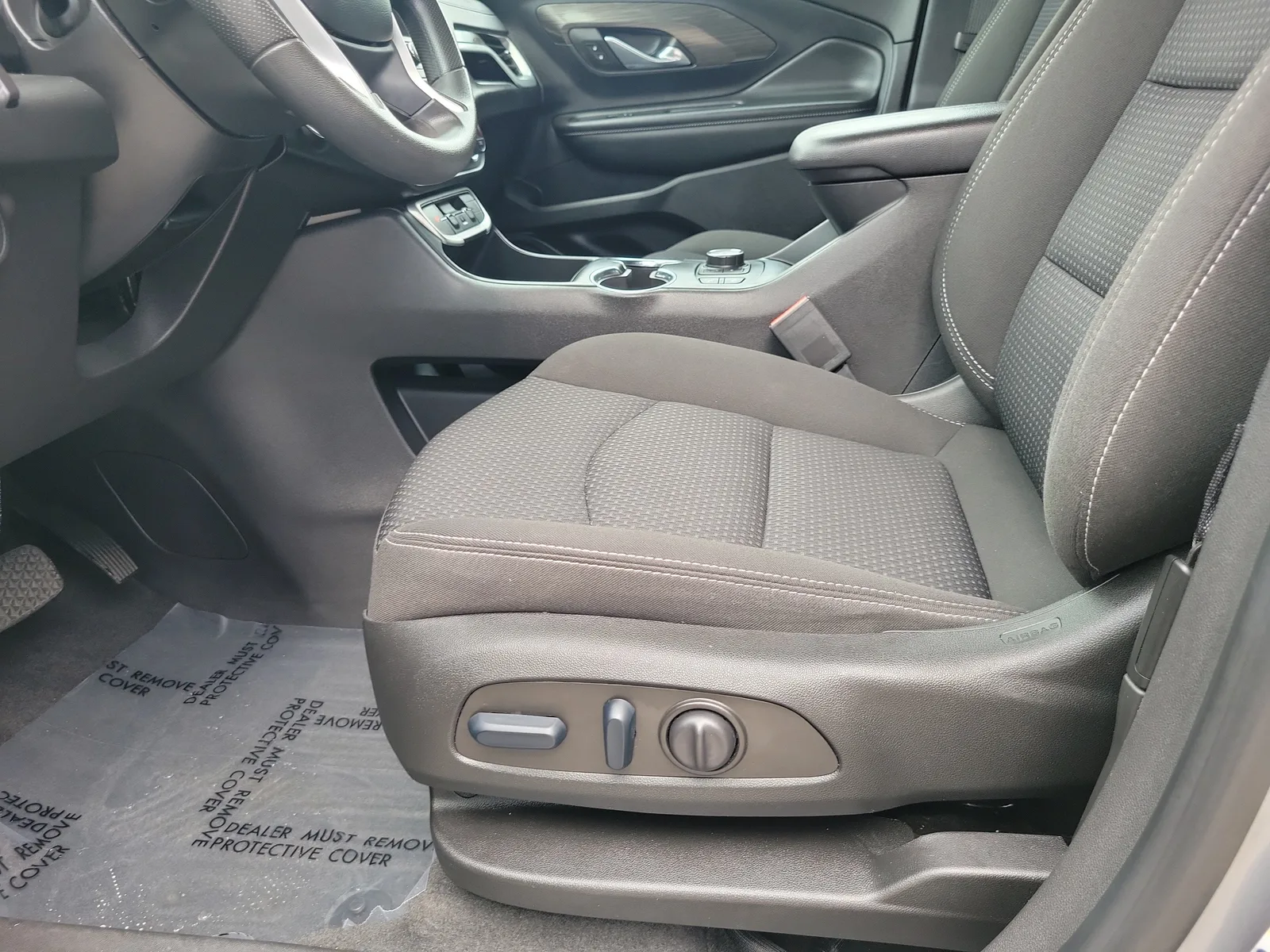 2023 GMC Terrain SLE photo 12