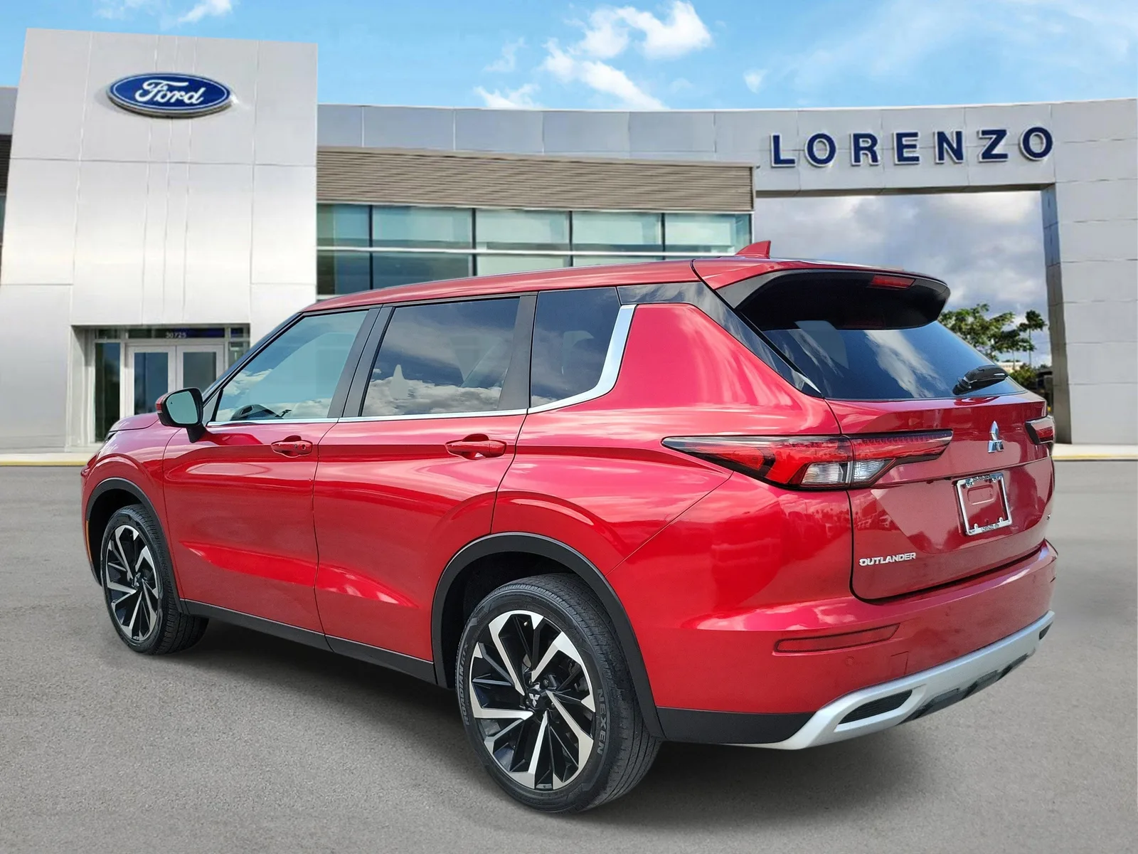 2024 Mitsubishi Outlander SE photo 7