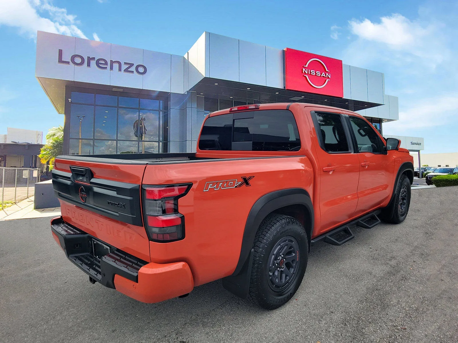 2025 Nissan Frontier Crew Cab PRO-X® photo 5
