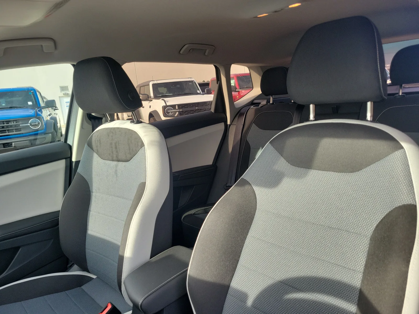 2025 Volkswagen Taos S photo 12