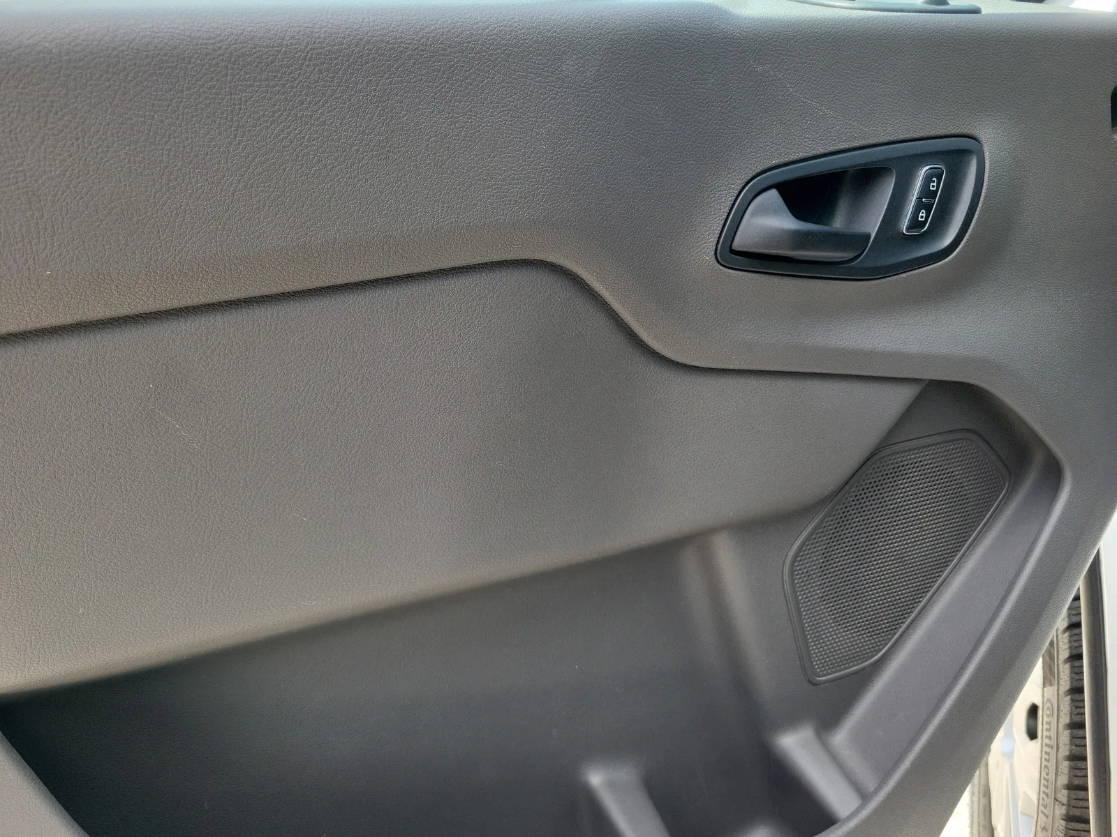 2025 Ford Transit Cargo Van Base photo 19