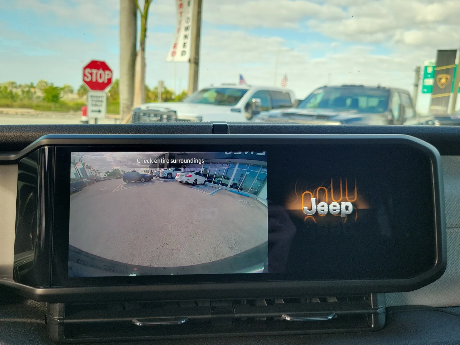 2025 Jeep Wrangler Sport S photo 10