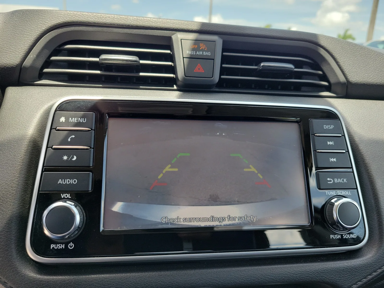 2021 Nissan Versa S photo 9