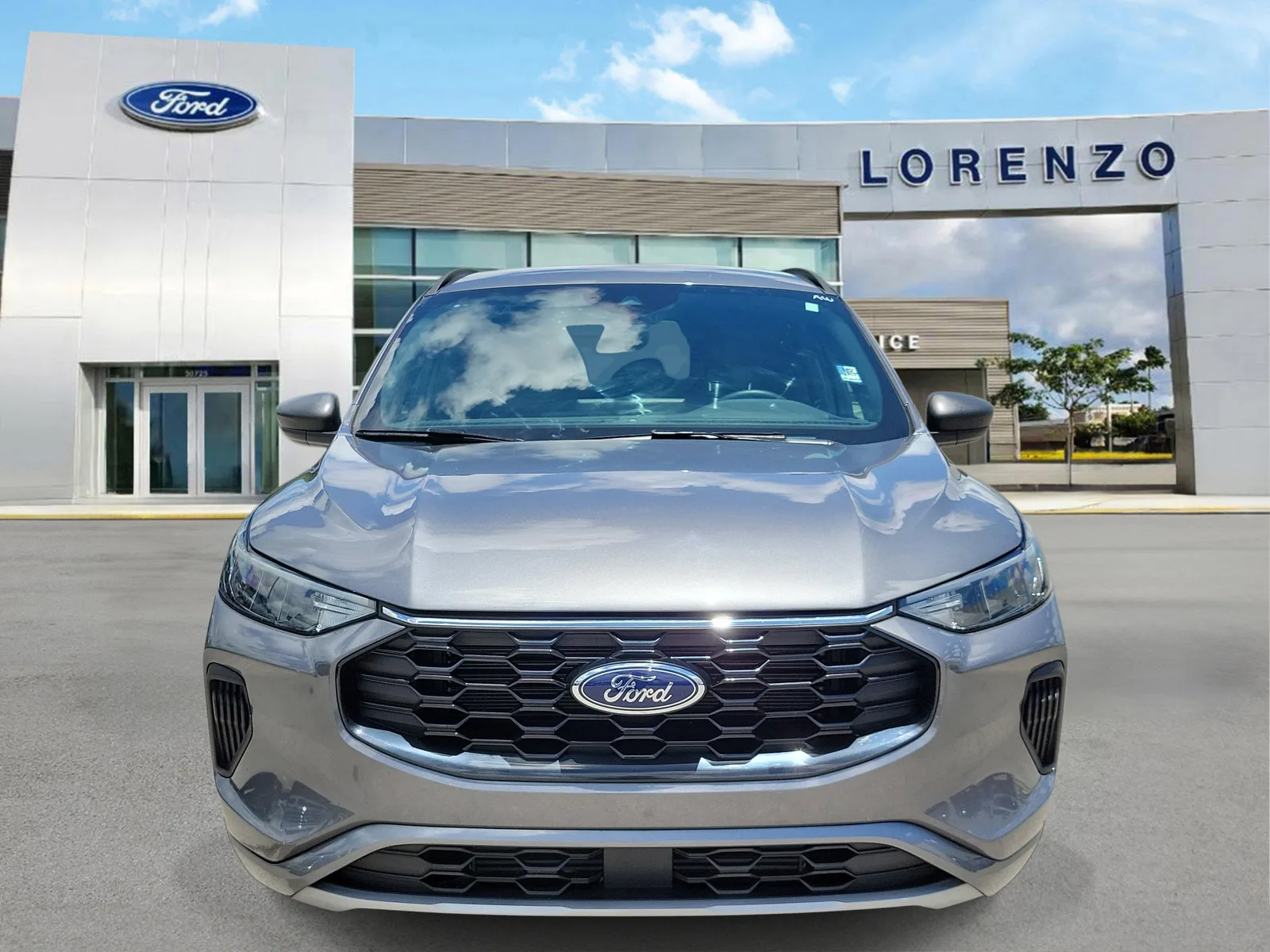 2024 Ford Escape ST-Line photo 2