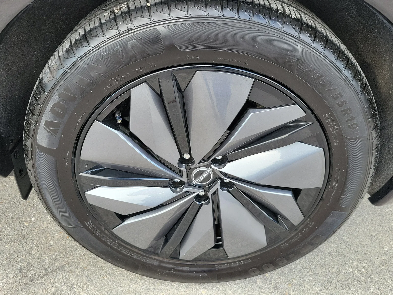 2023 Nissan ARIYA ENGAGE photo 29