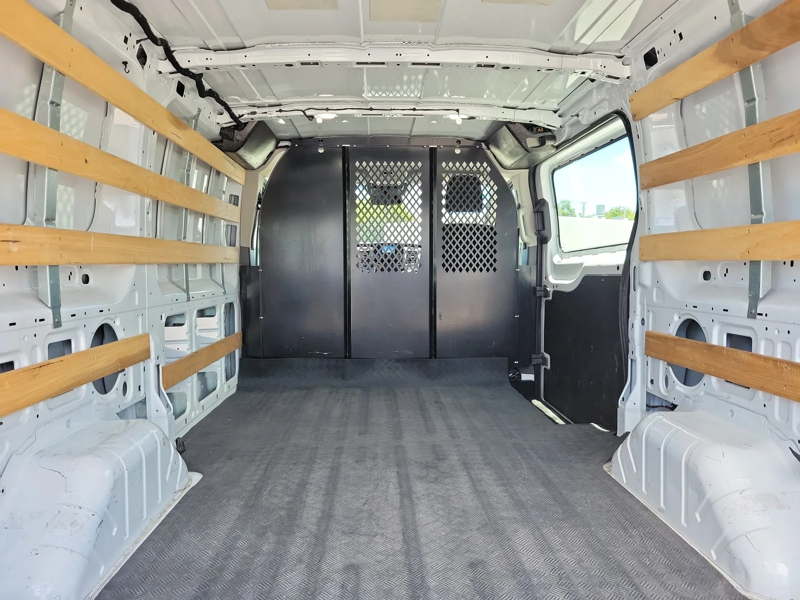 2024 Ford Transit Cargo Van Base photo 14