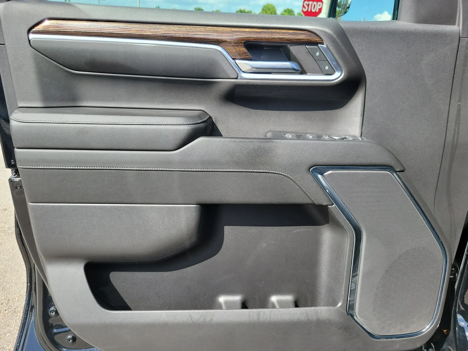 2024 GMC Sierra 1500 Elevation photo 19