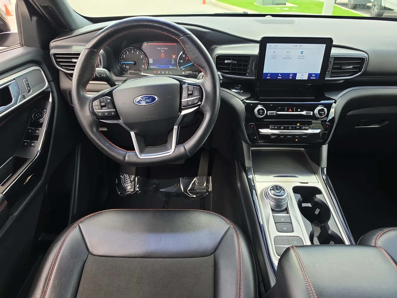 2022 Ford Explorer ST-Line photo 14