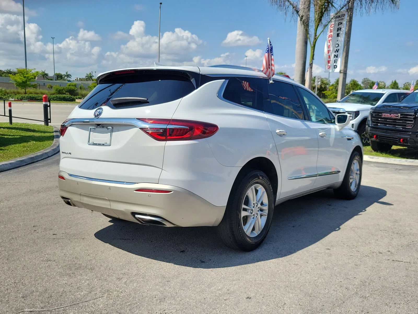 2020 Buick Enclave Essence photo 5
