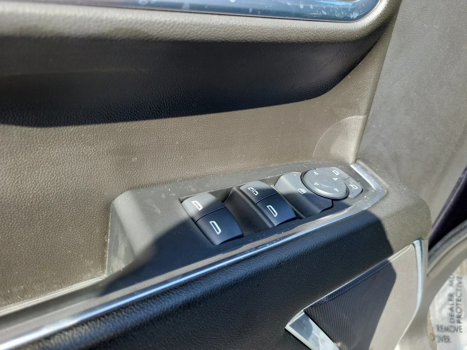 2024 Chevrolet Silverado 1500 RST photo 18