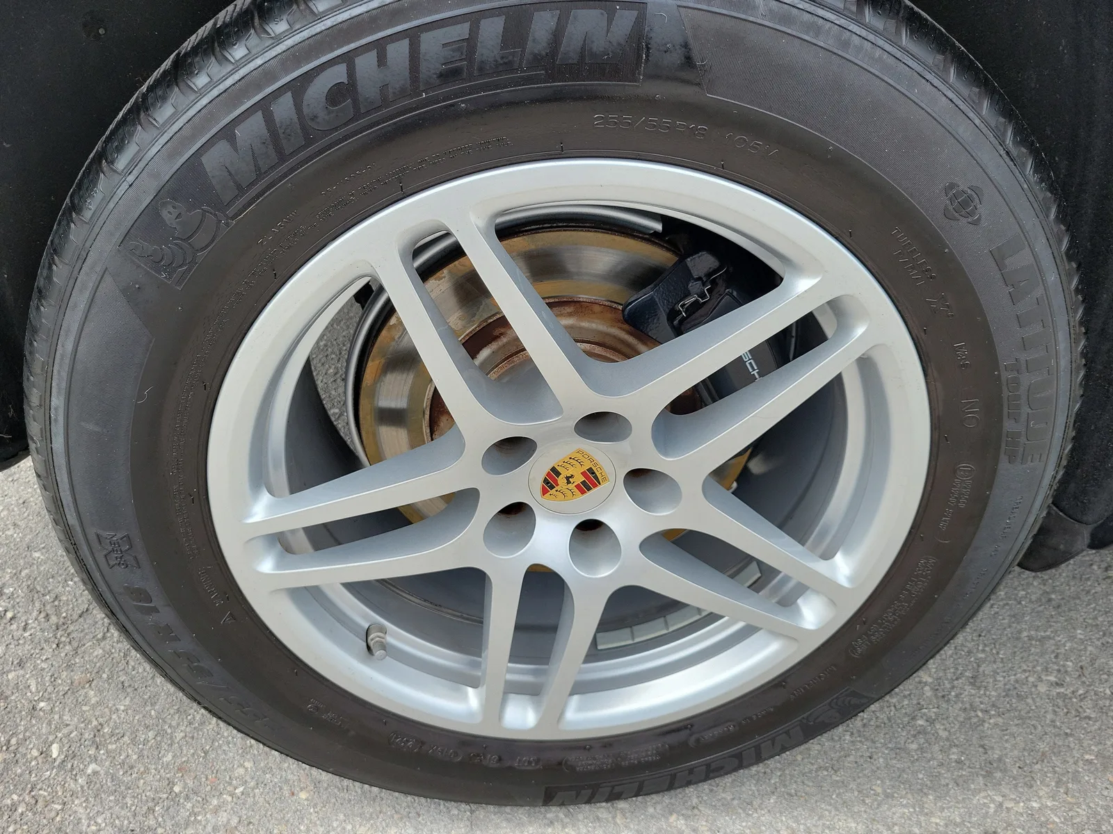 2021 Porsche Macan Base photo 29