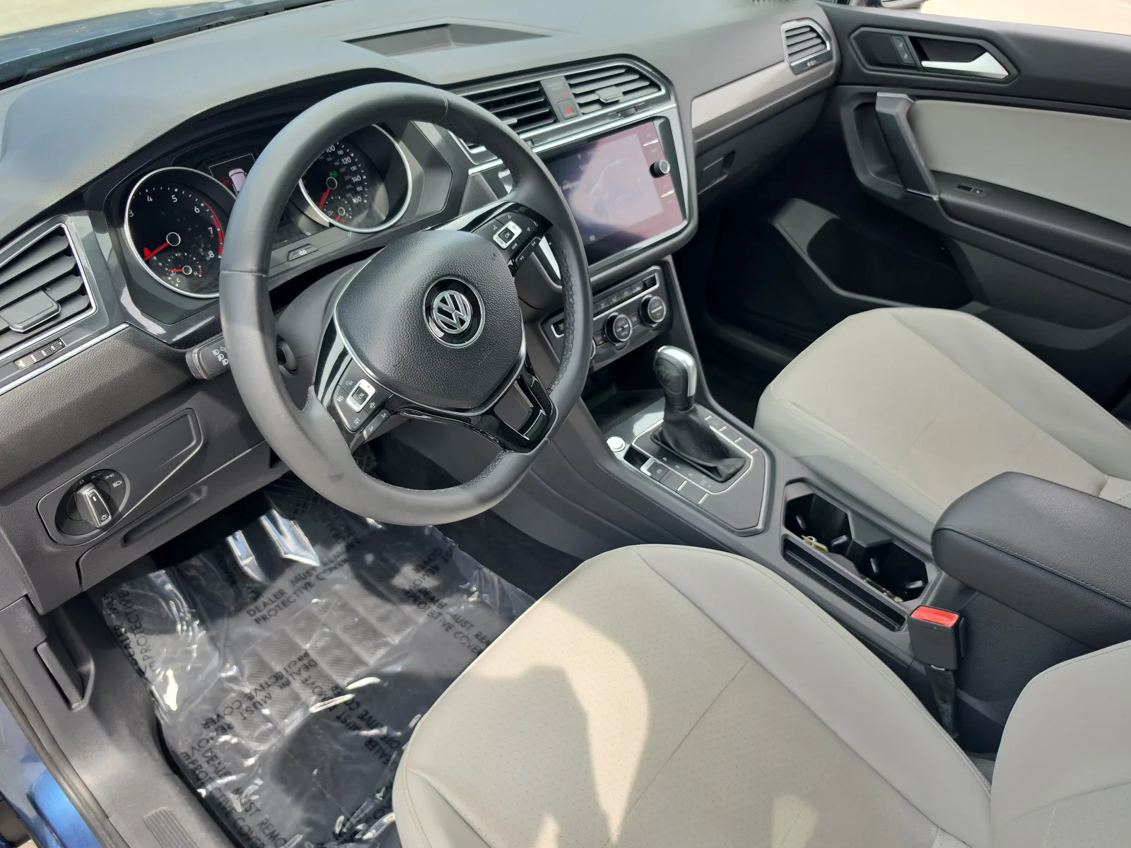 2020 Volkswagen Tiguan SE photo 7