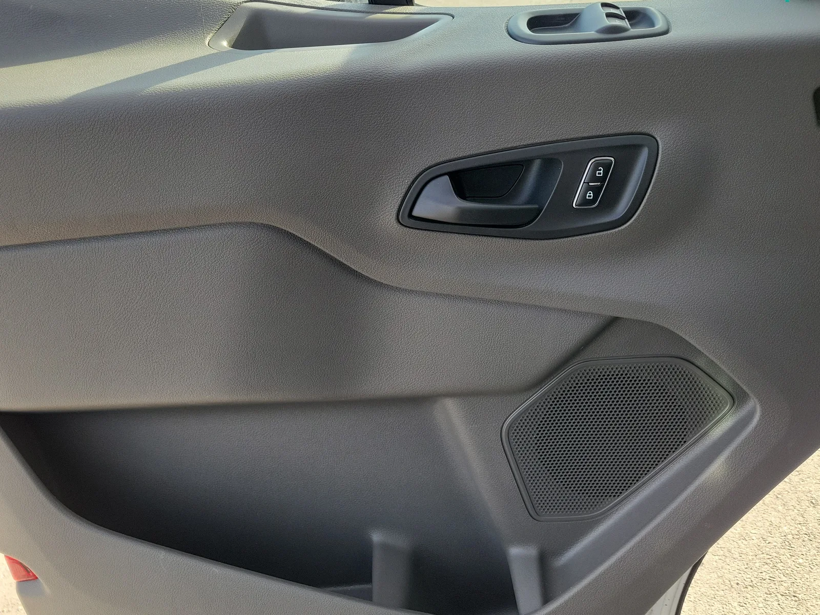 2025 Ford Transit Cargo Van Base photo 25