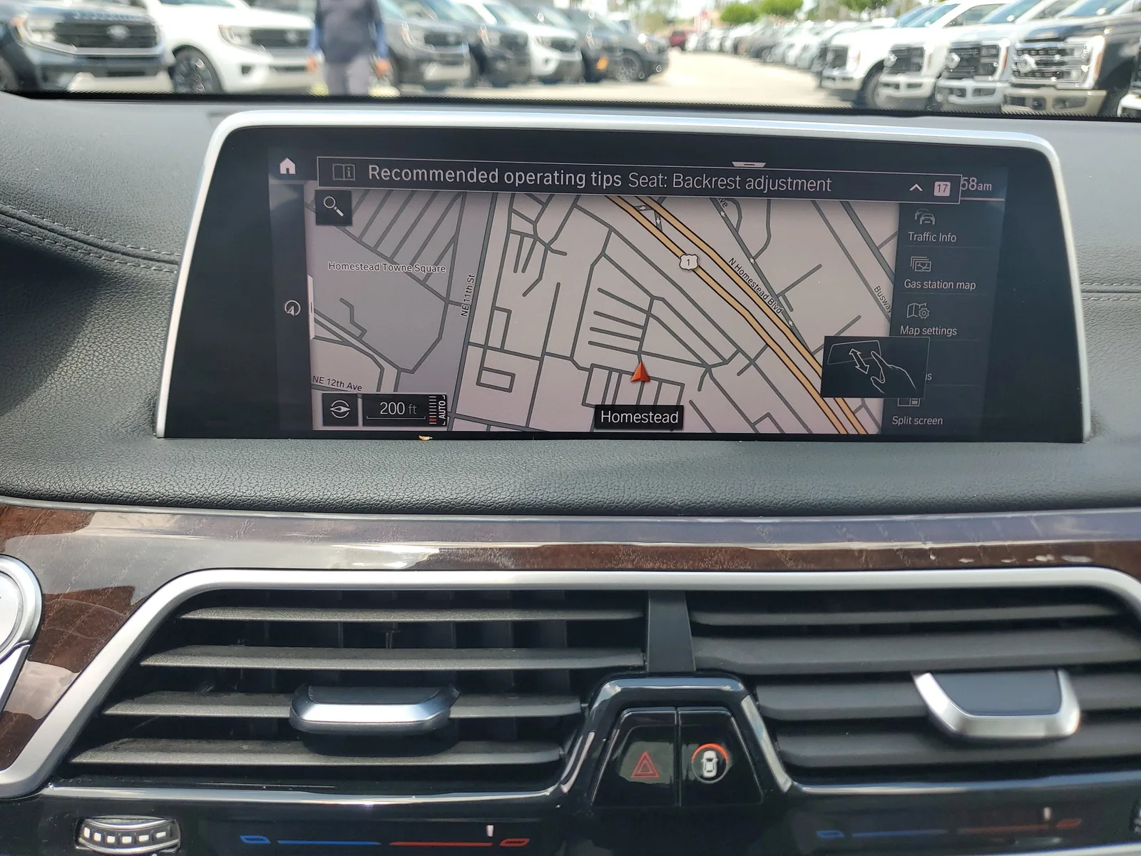 2022 BMW 7 Series 740i photo 10