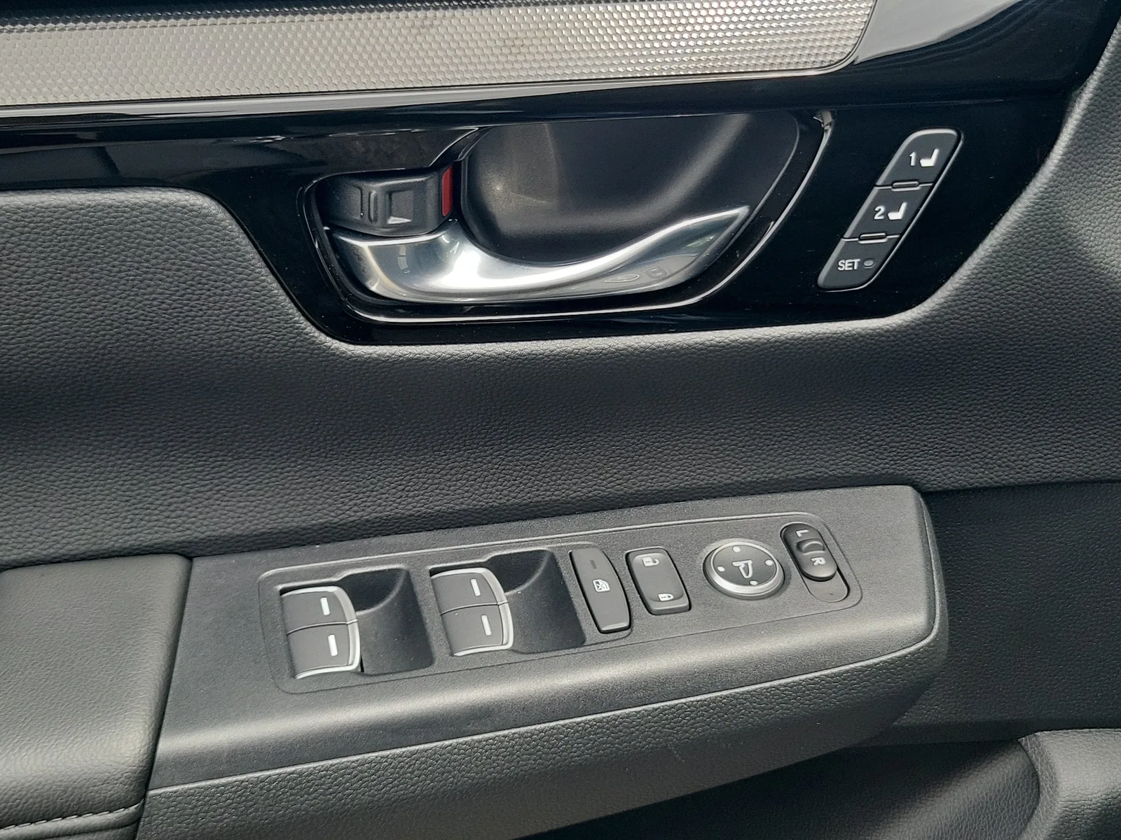 2025 Honda CR-V EX-L photo 28