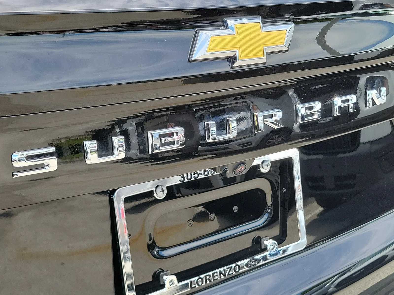 2026 Chevrolet Suburban LT photo 28