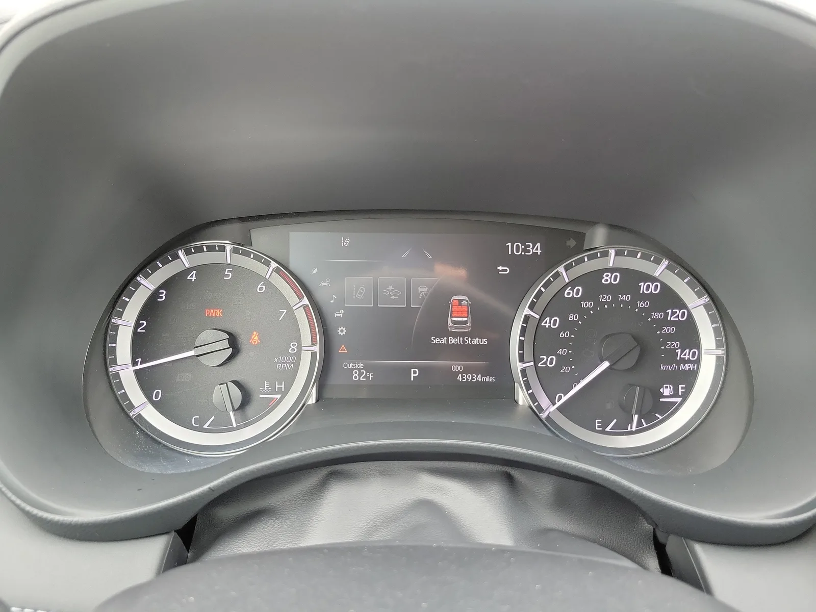 2023 Toyota Highlander LE photo 31