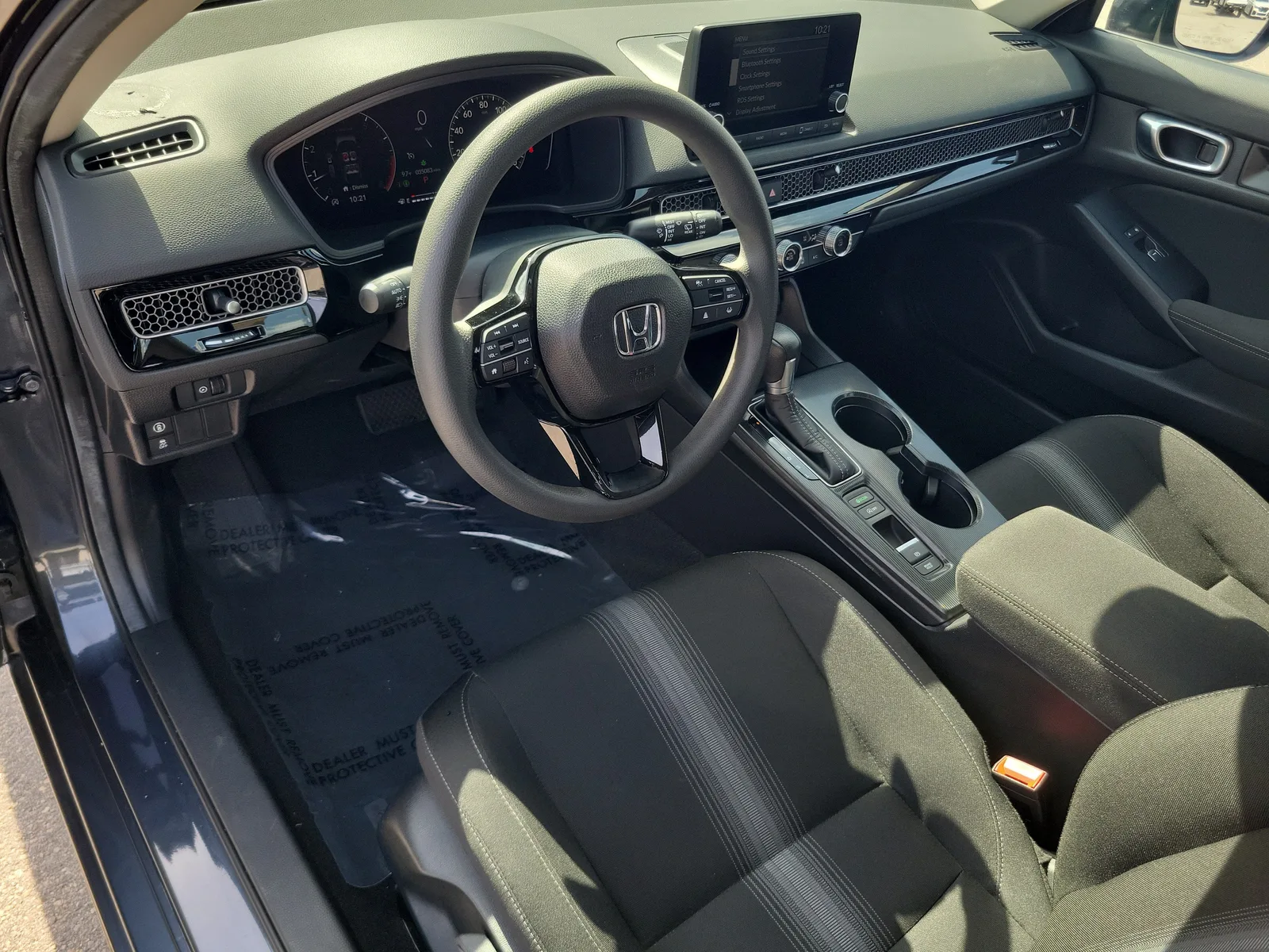 2024 Honda Civic Hatchback LX photo 9