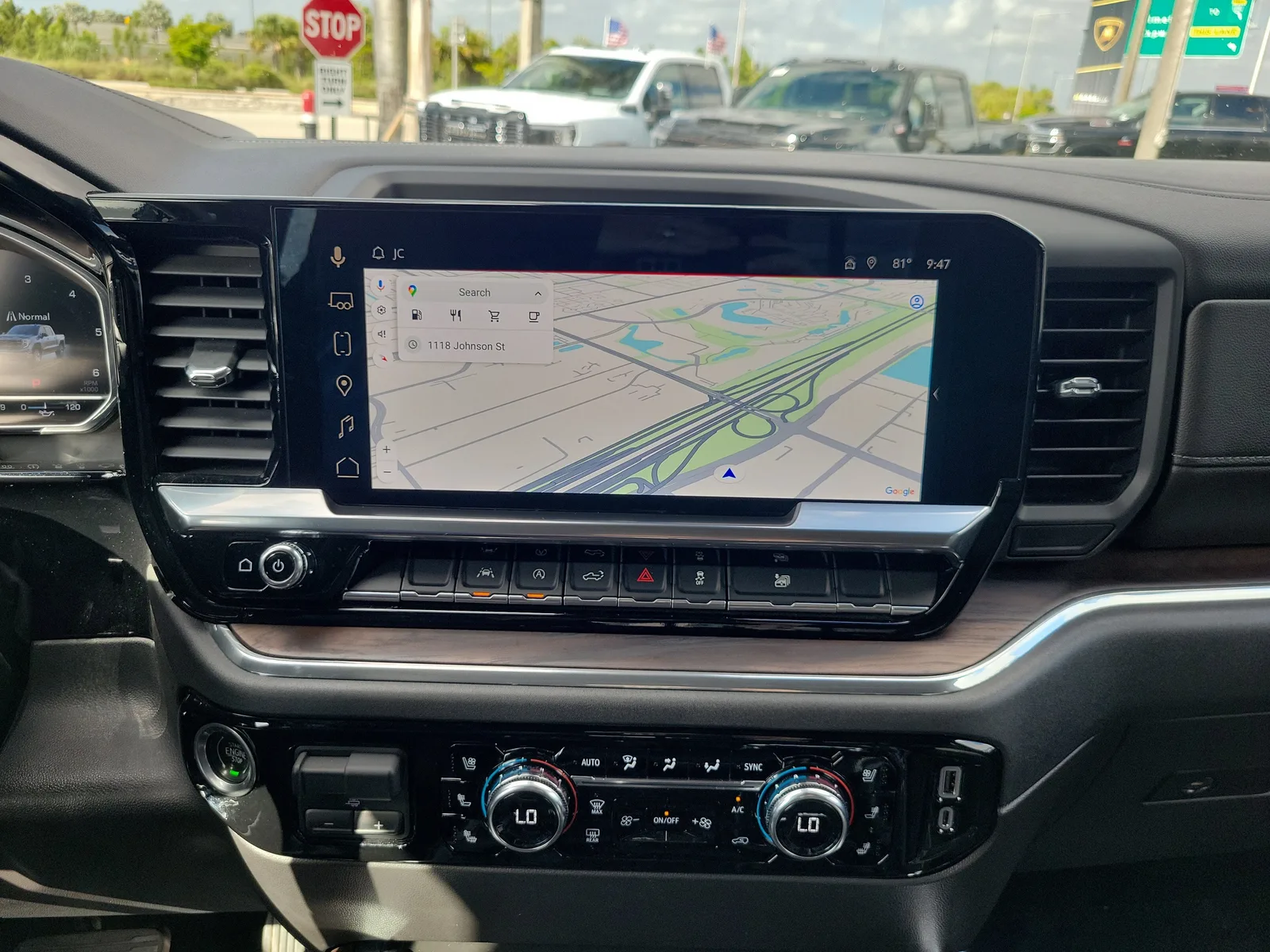 2023 GMC Sierra 1500 SLT photo 10