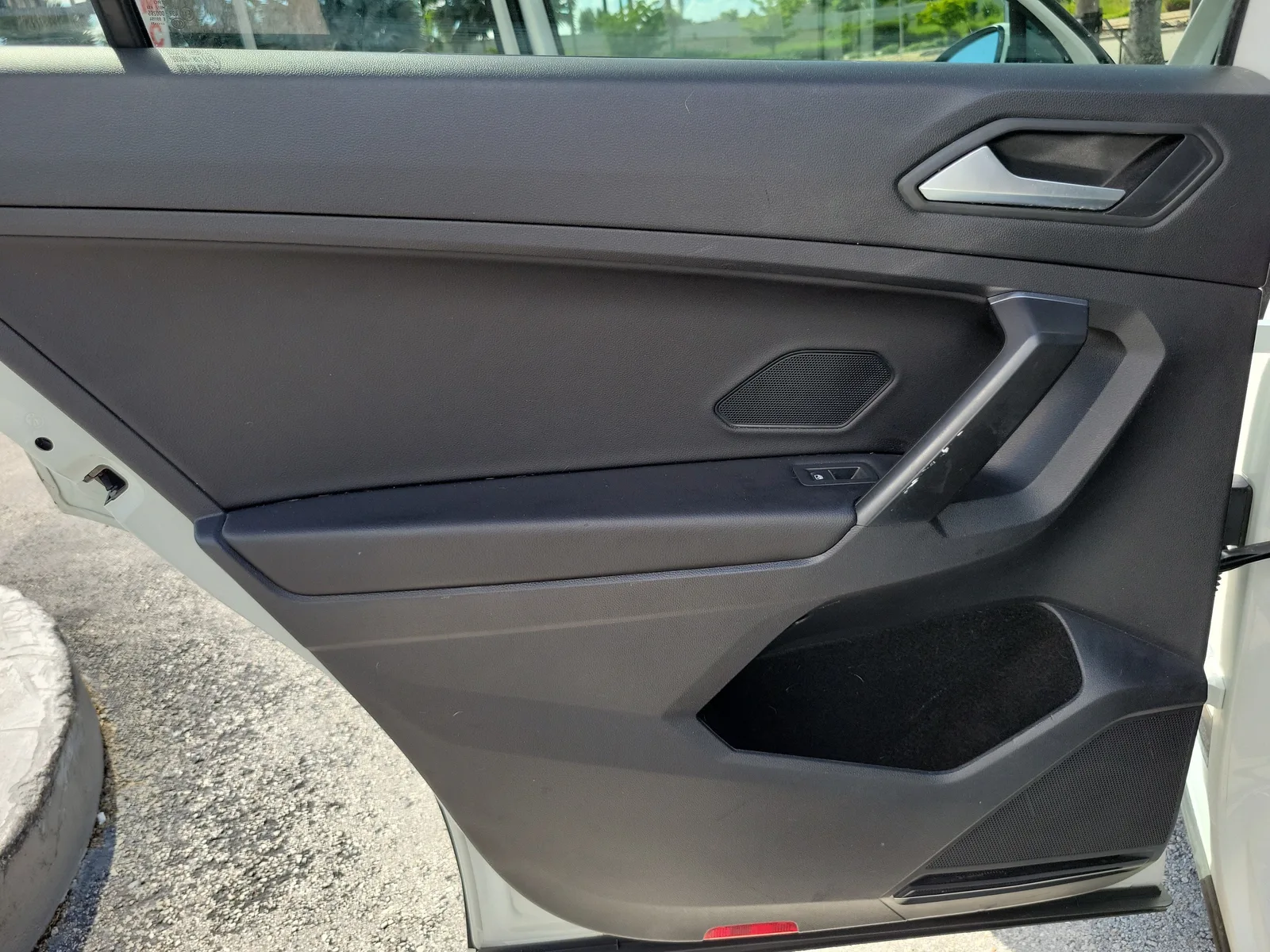 2021 Volkswagen Tiguan SE photo 23