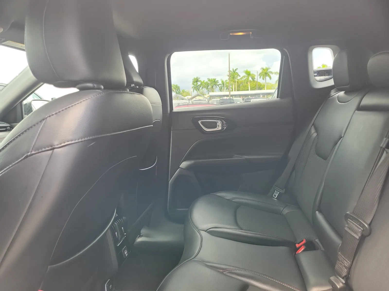 2023 Jeep Compass Trailhawk photo 14