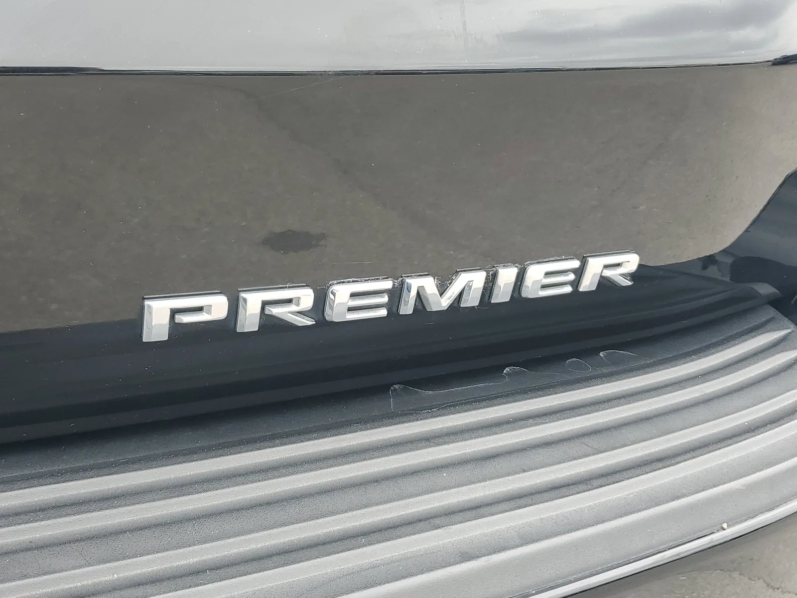 2021 Chevrolet Tahoe Premier photo 34