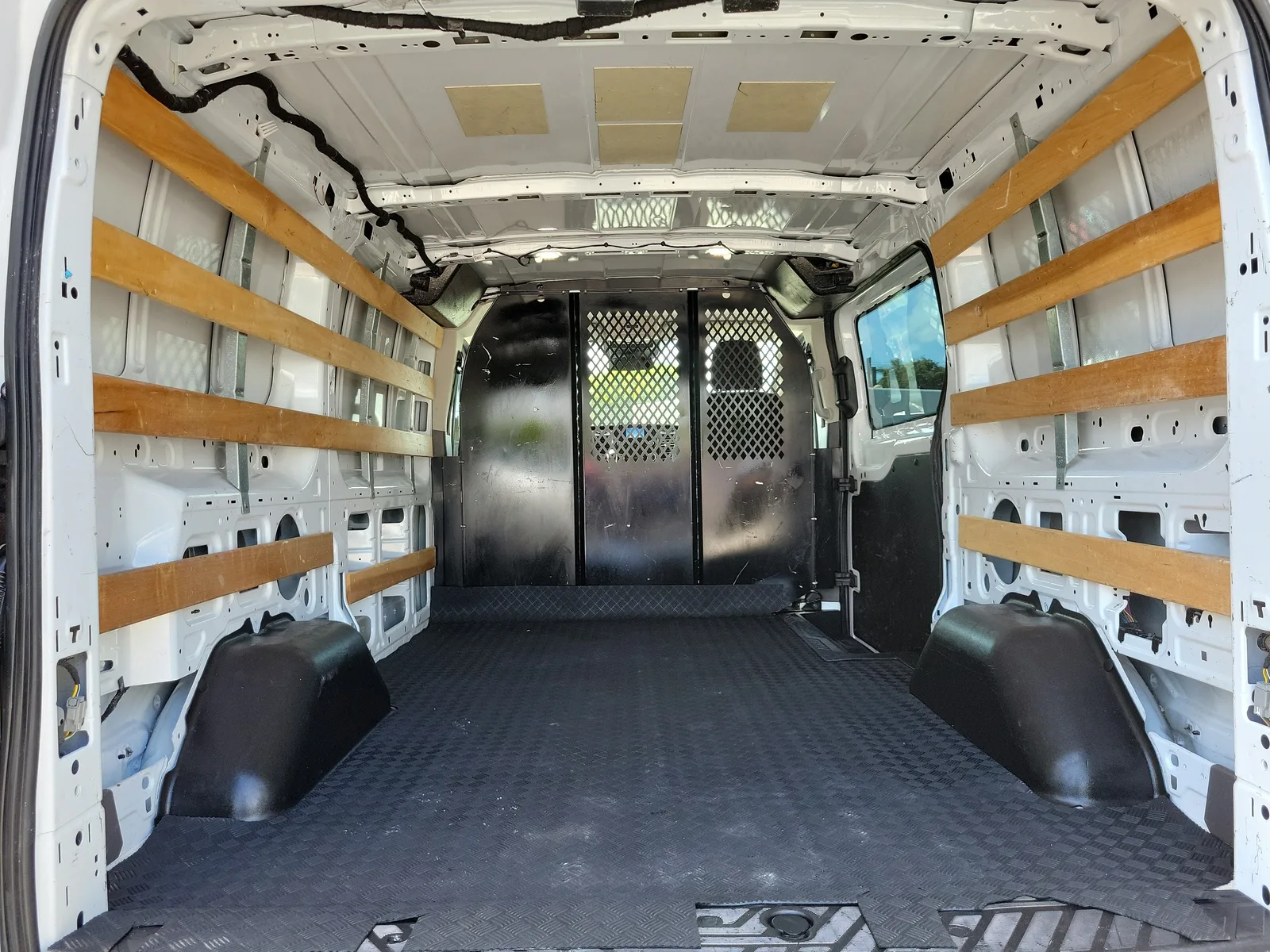 2024 Ford Transit Cargo Van Base photo 11