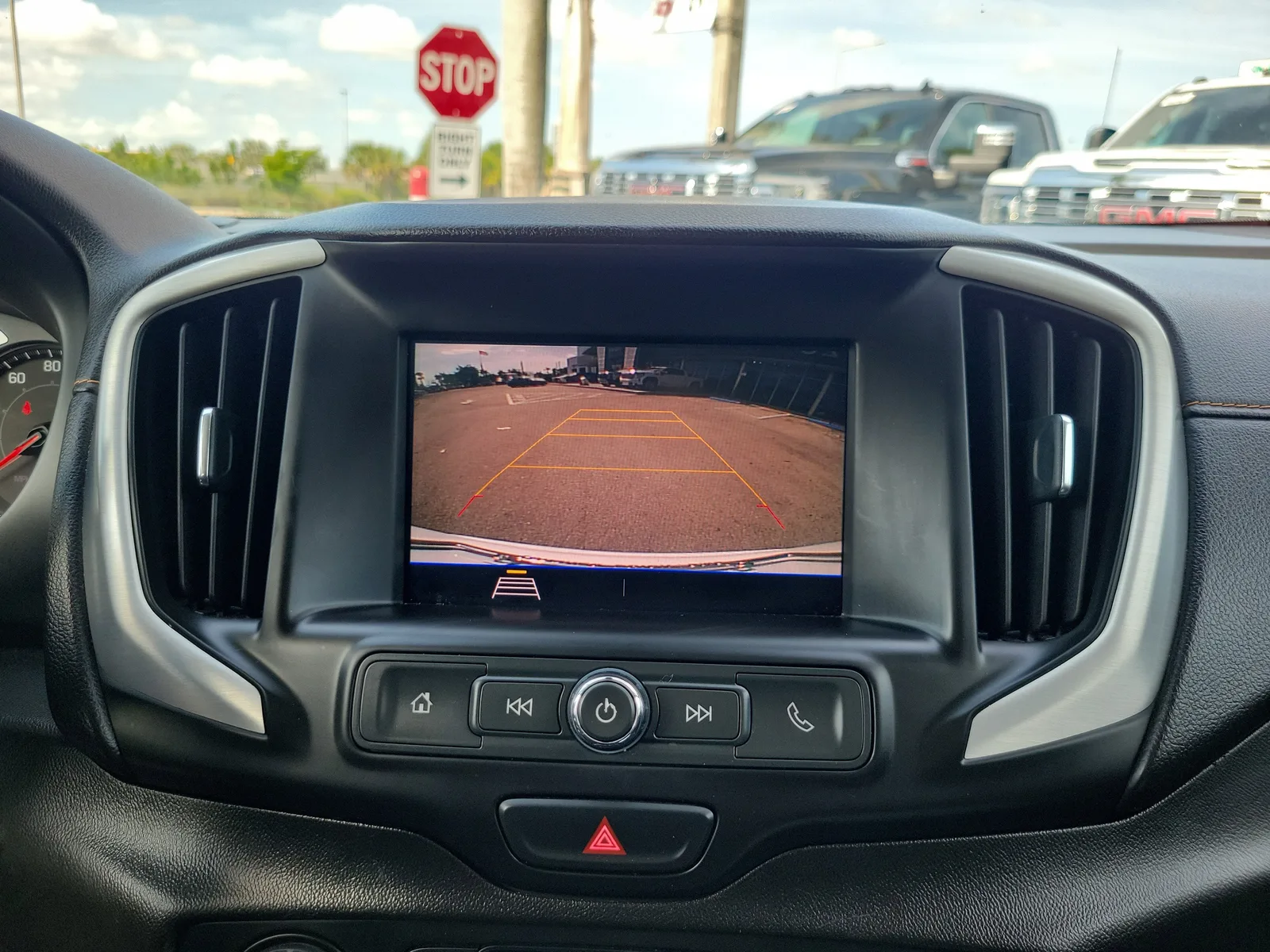 2020 GMC Terrain SLE photo 10