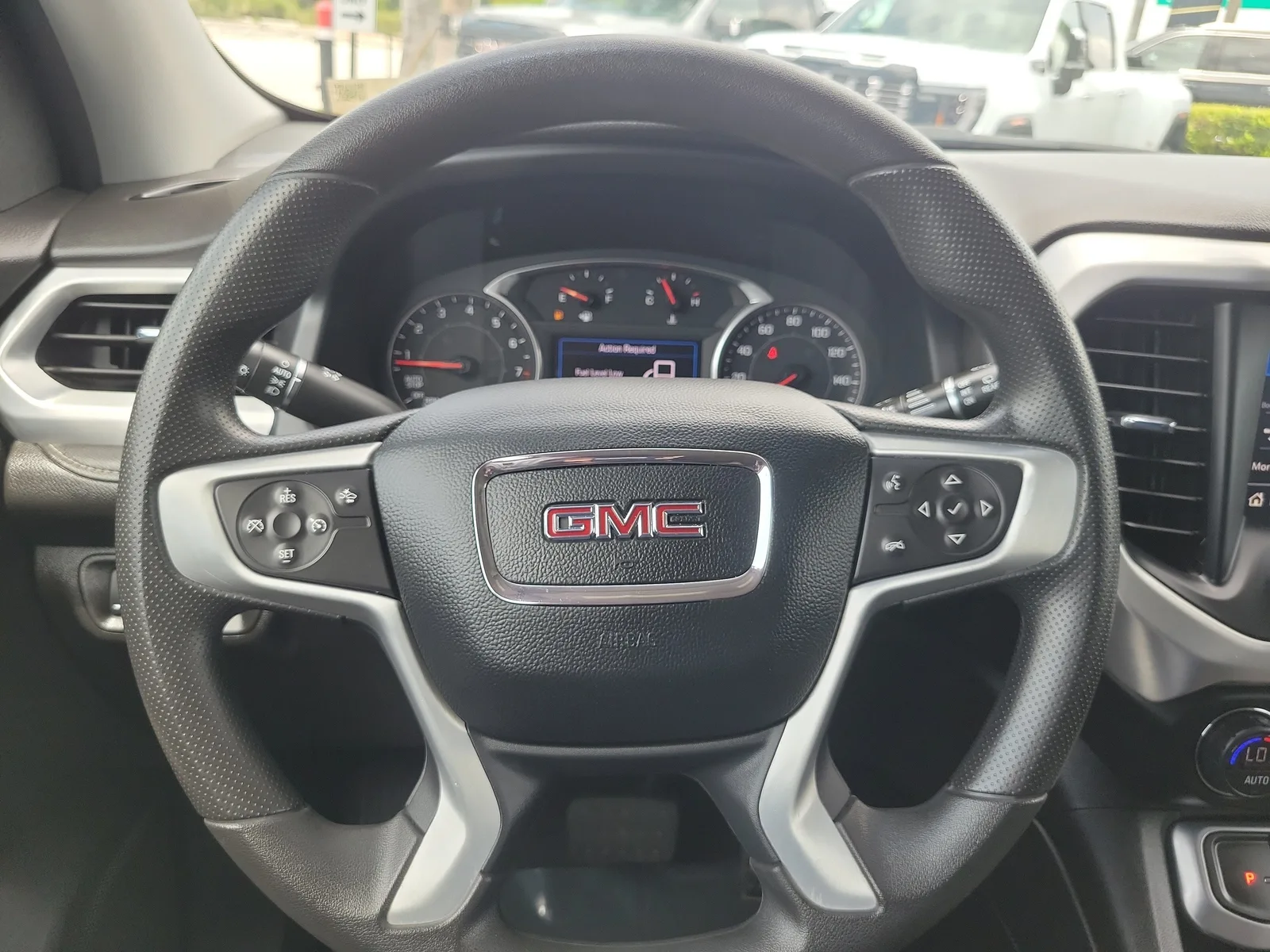 2021 GMC Acadia SLE photo 16