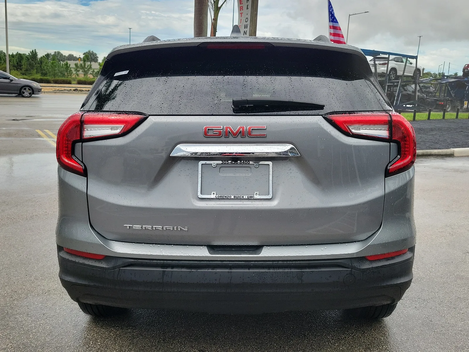 2023 GMC Terrain SLE photo 6