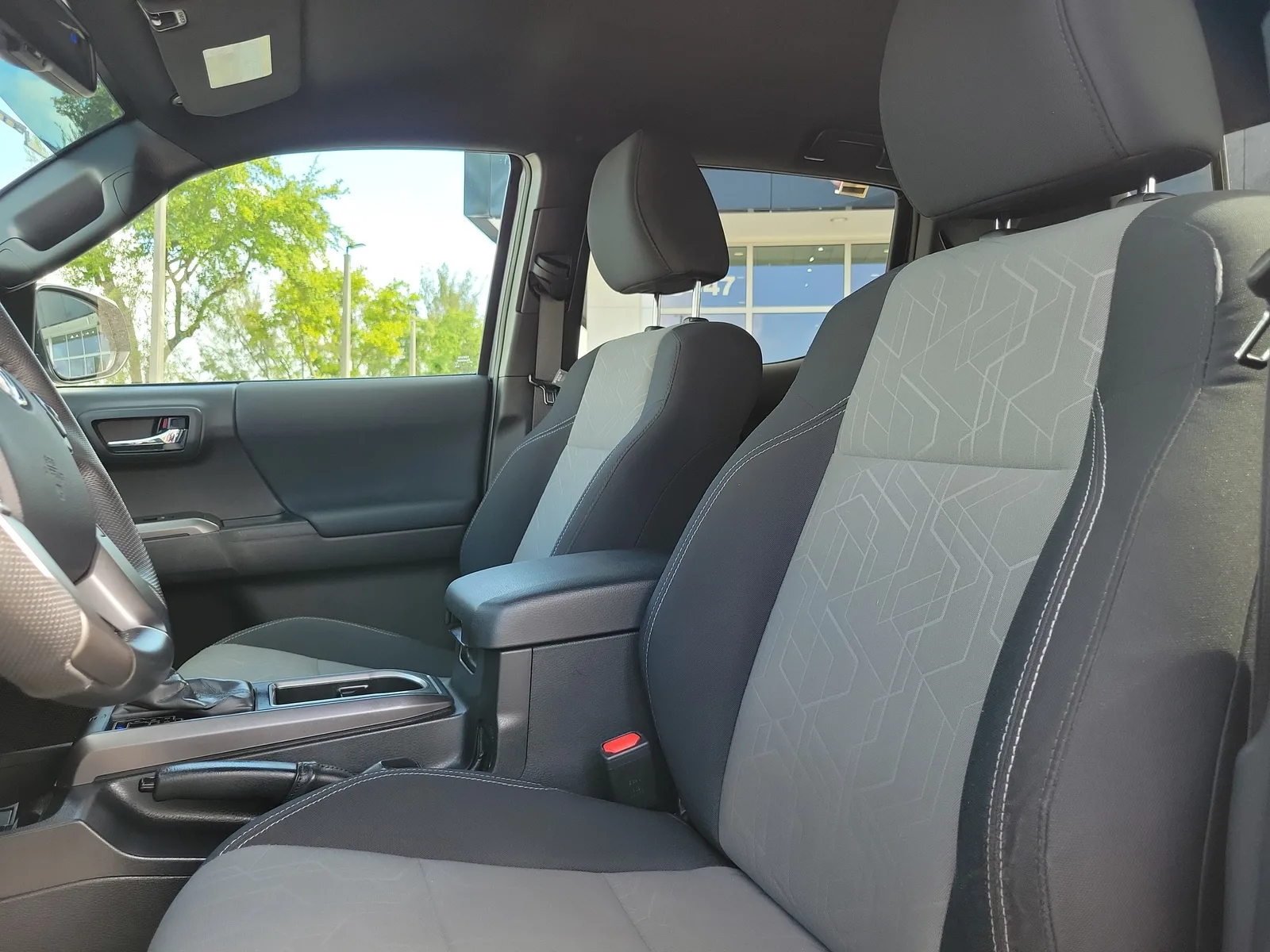 2023 Toyota Tacoma 4WD SR photo 11