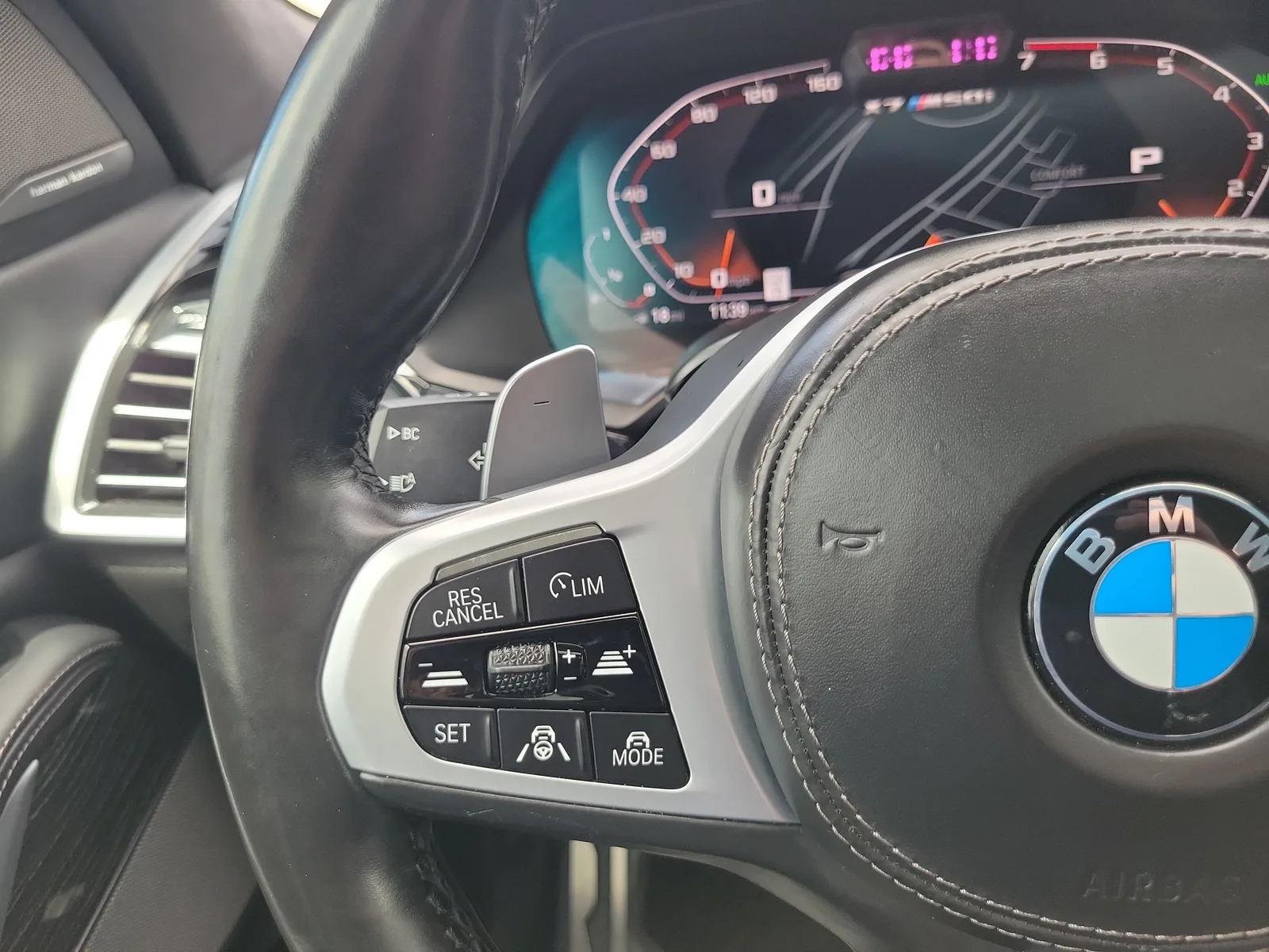2022 BMW X7 M50i photo 24