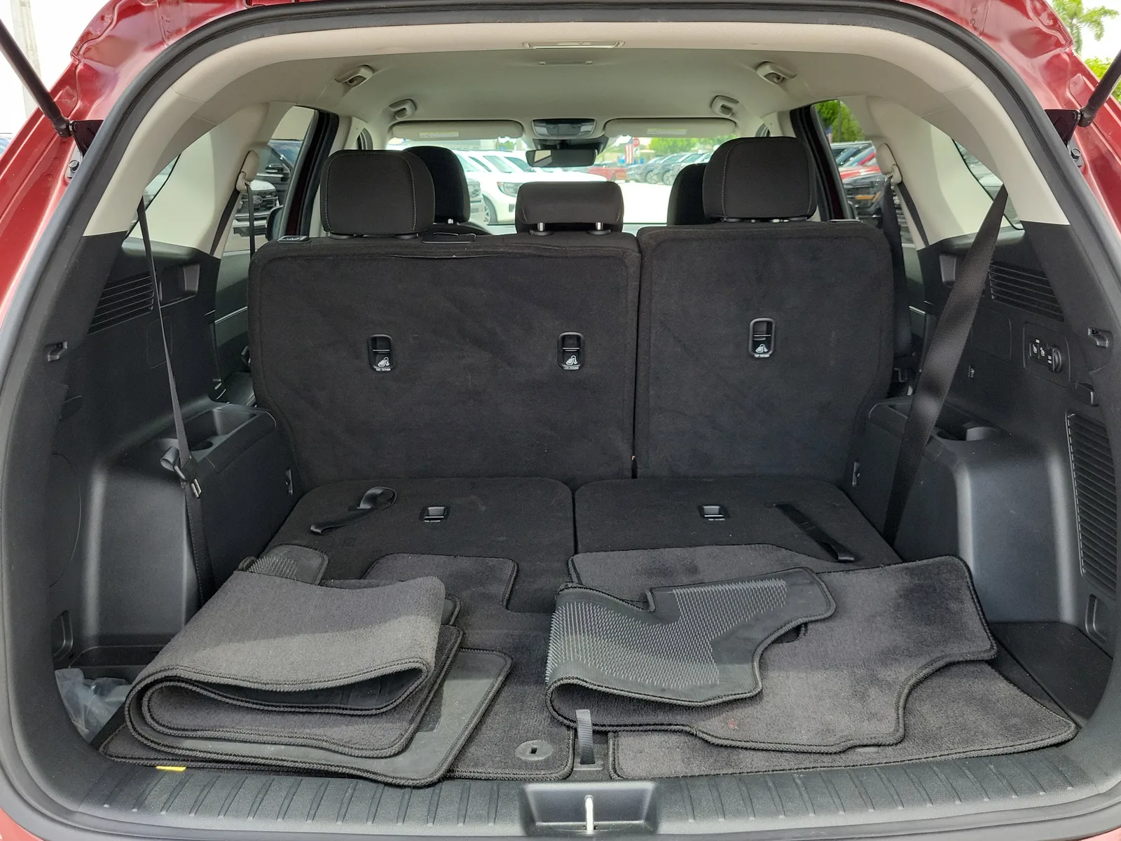 2024 Kia Sorento LX photo 11