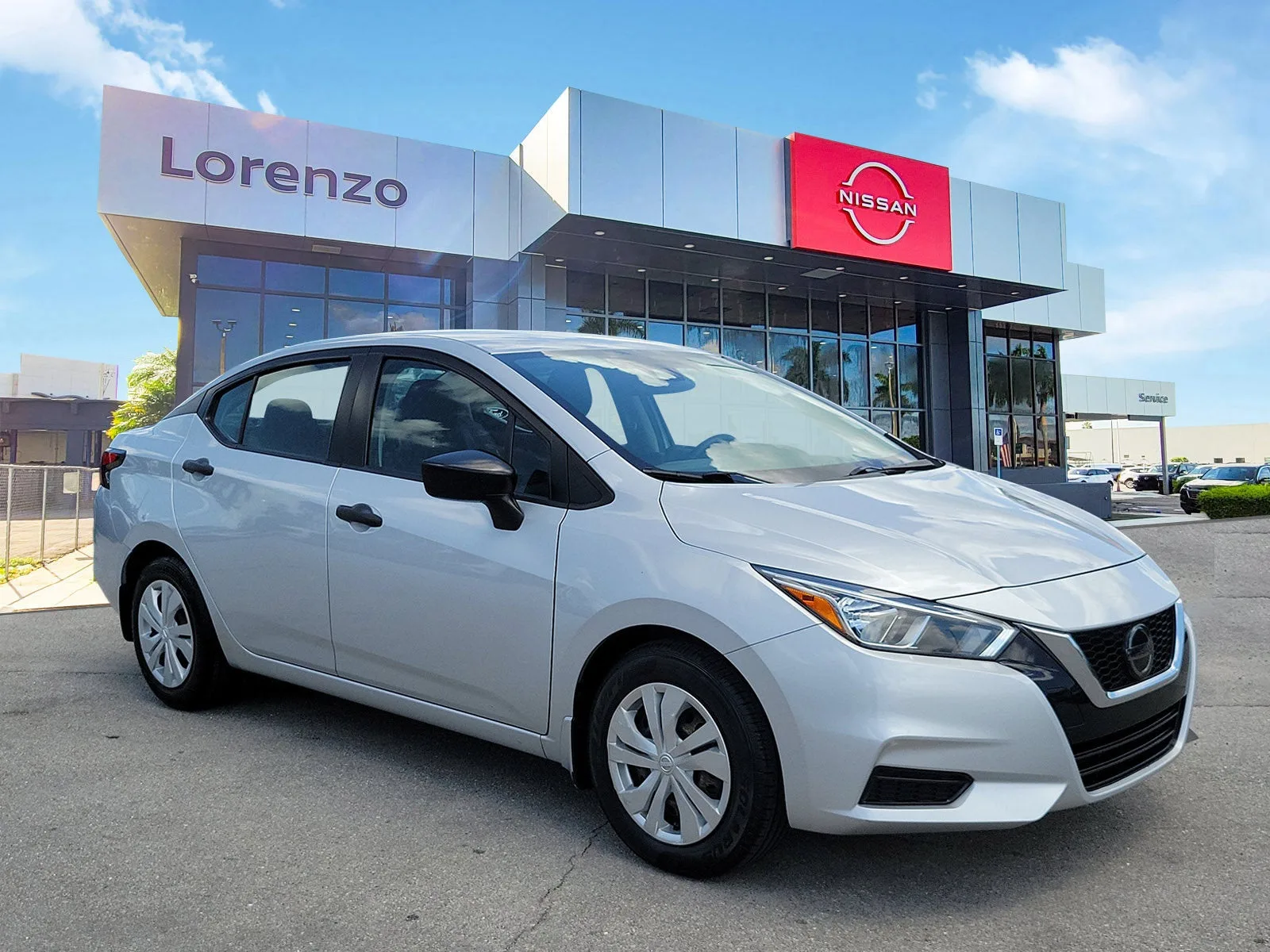 2021 Nissan Versa S photo 3
