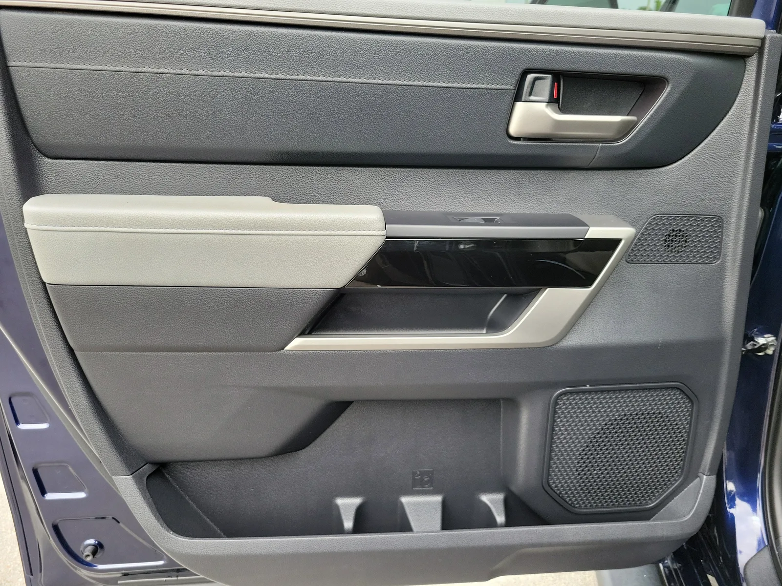 2023 Toyota Tundra 2WD Limited photo 13