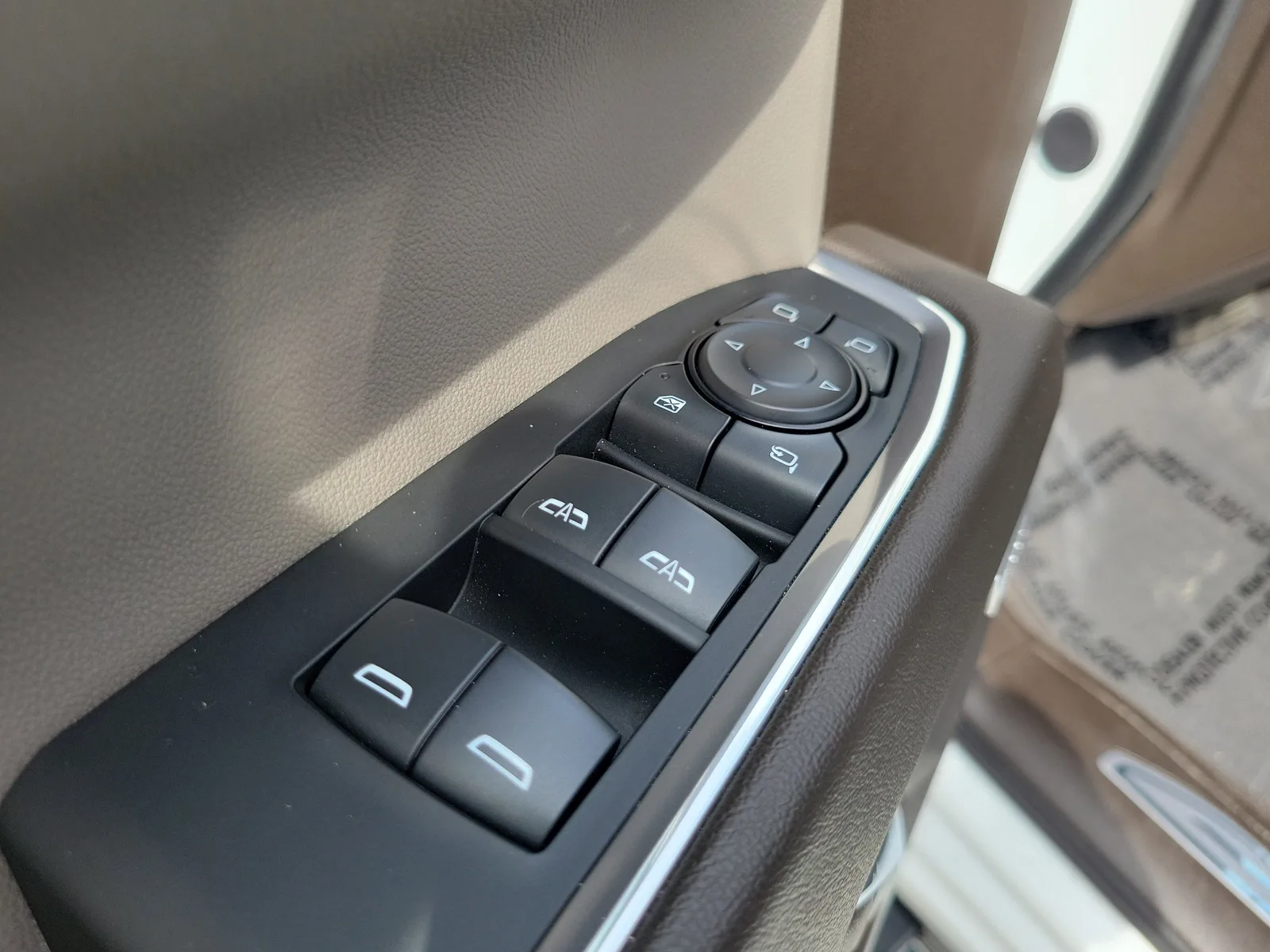 2024 GMC Sierra 1500 SLT photo 24
