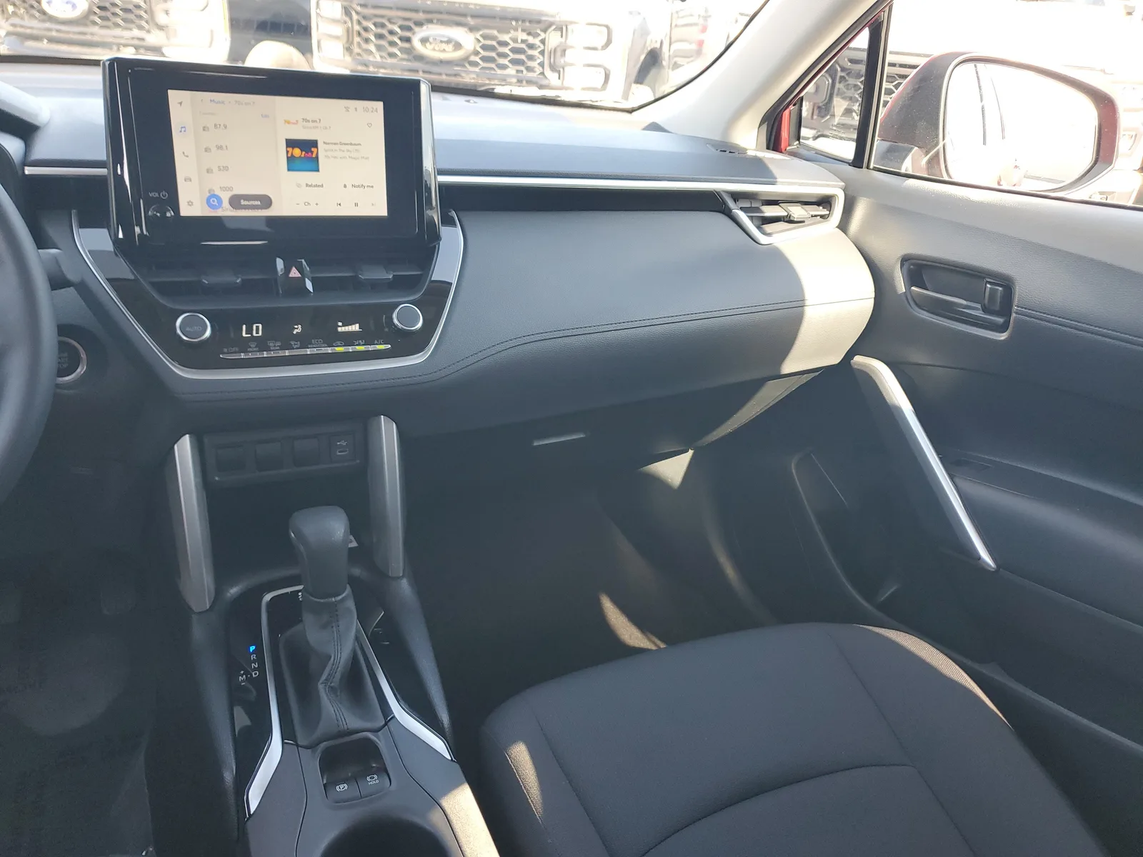 2023 Toyota Corolla Cross LE photo 16