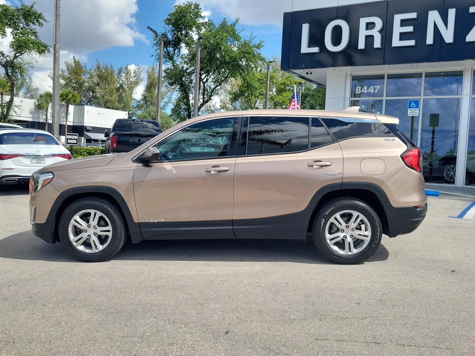 2018 GMC Terrain SLE photo 8
