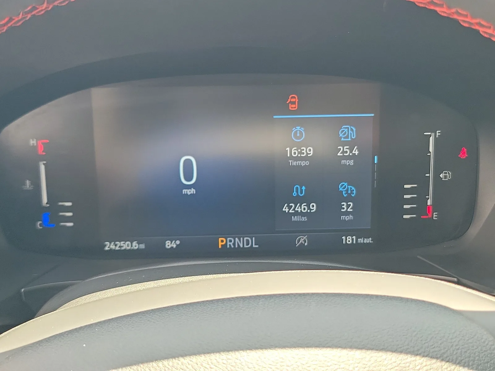 2024 Ford Escape ST-Line photo 32