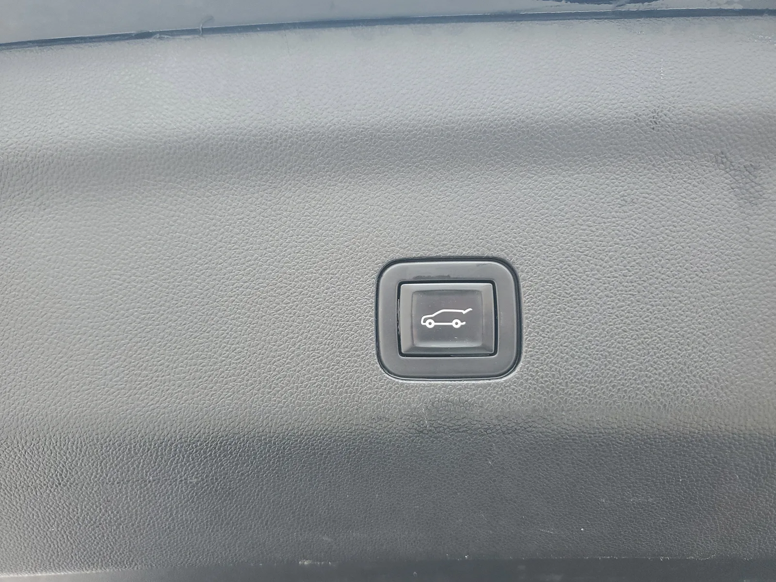 2021 Chevrolet Tahoe Premier photo 17