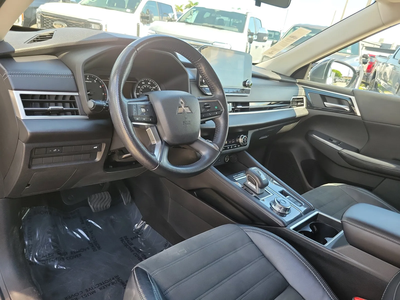 2022 Mitsubishi Outlander SE 4WD photo 9