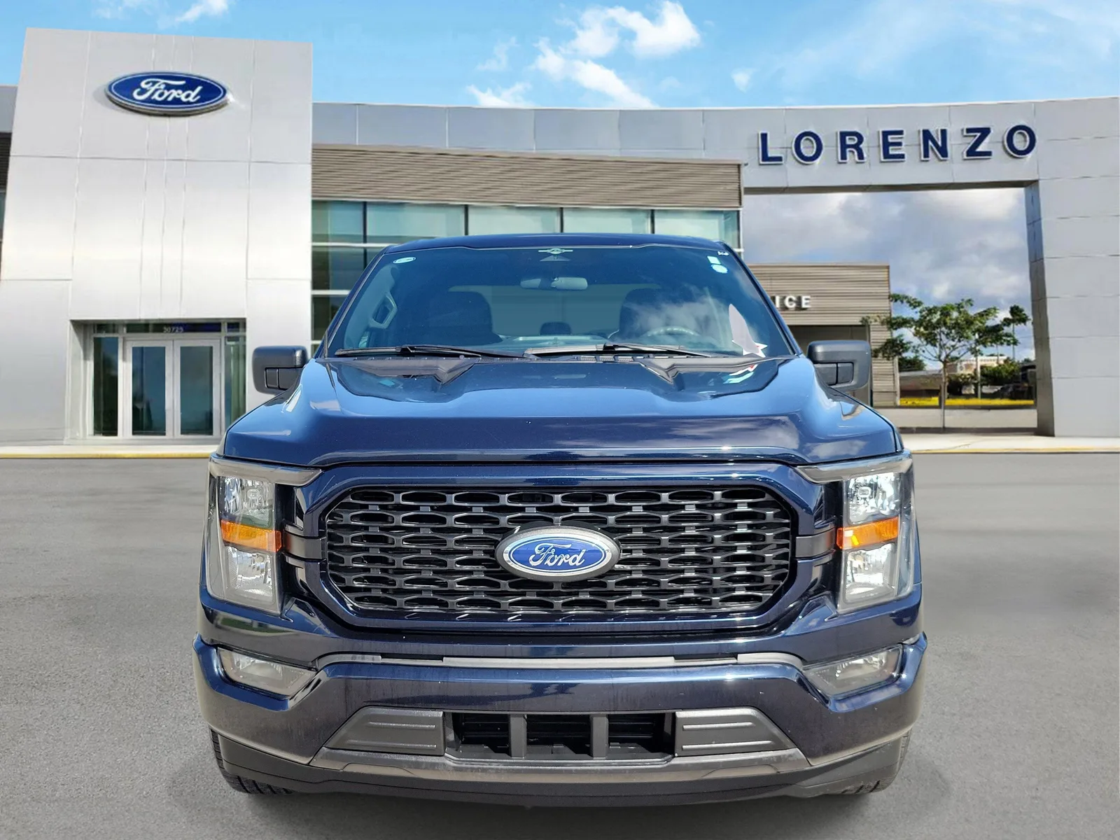 2023 Ford F-150 XL photo 2
