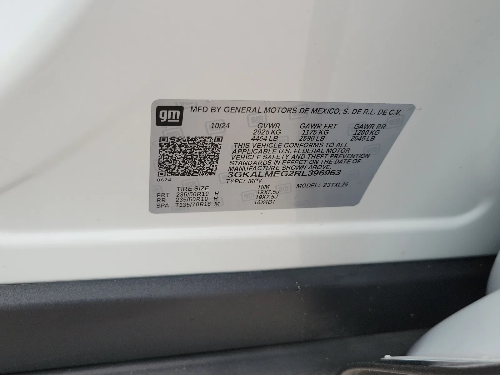 2024 GMC Terrain SLE photo 30