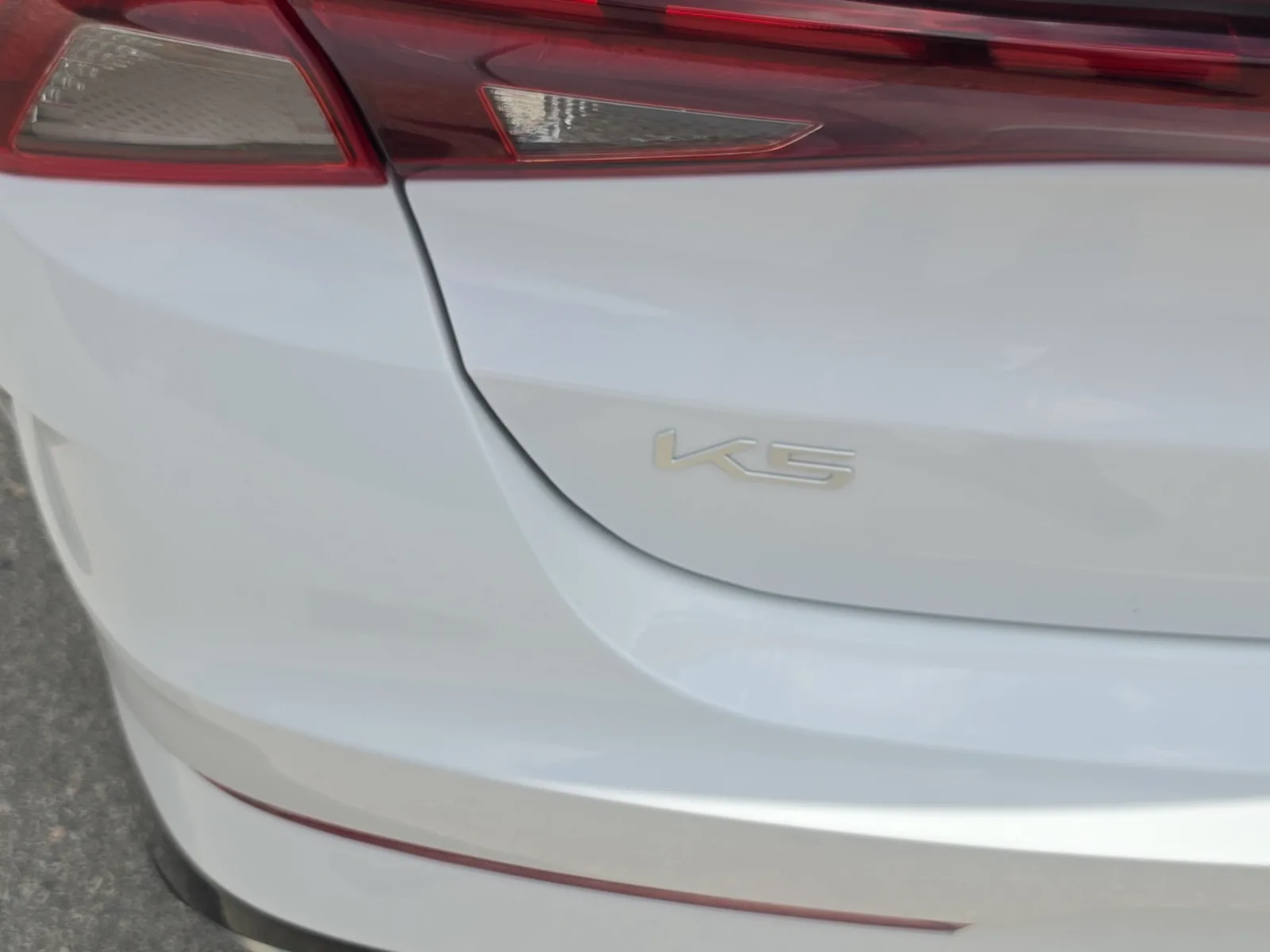 2024 Kia K5 GT-Line photo 8