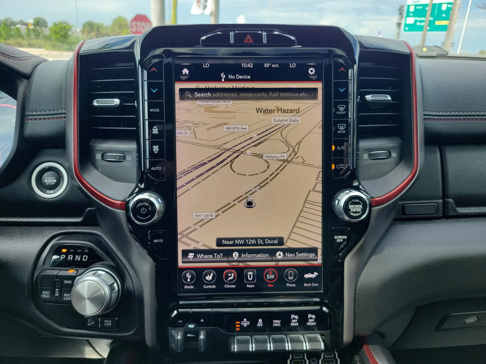 2019 RAM 1500 Rebel photo 10